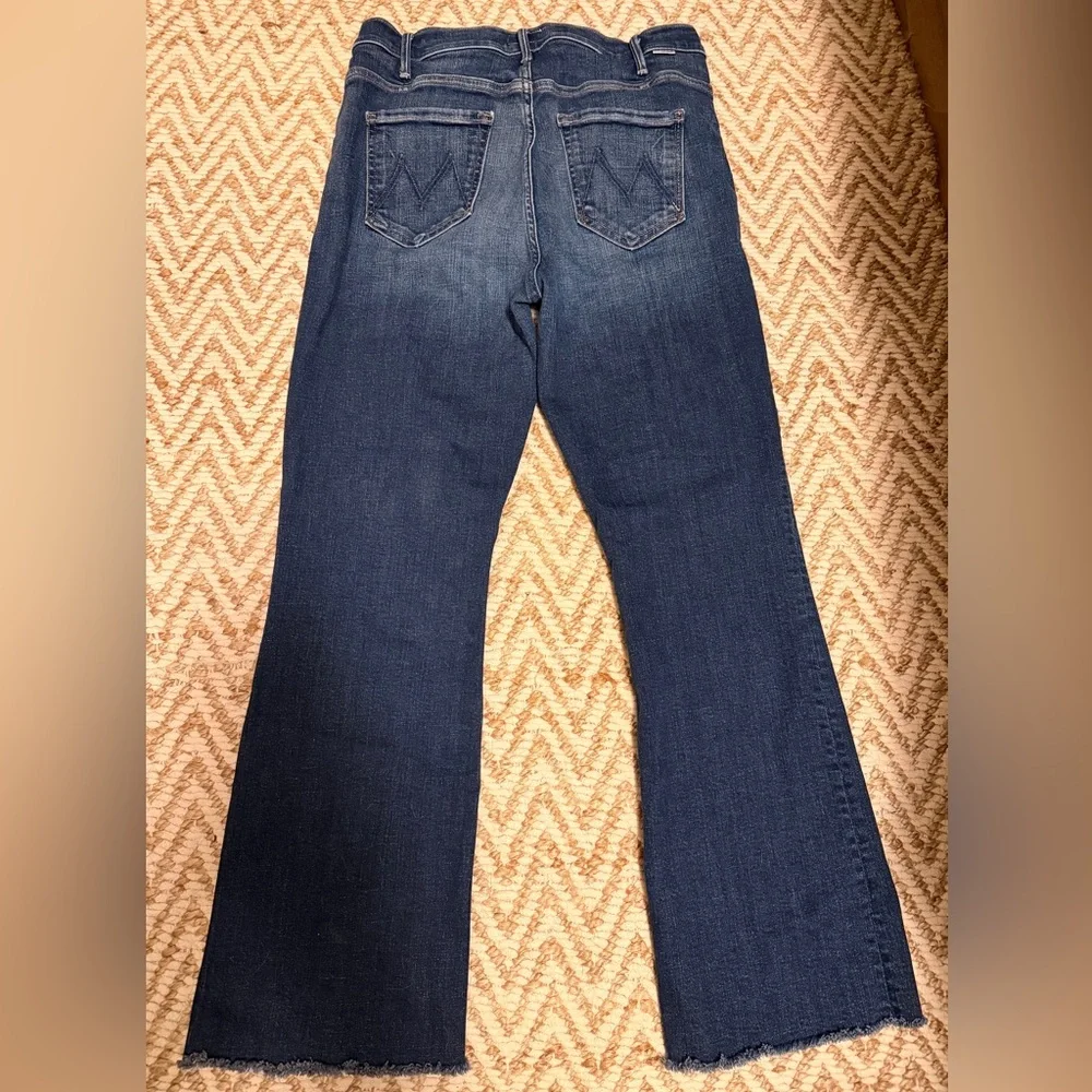 MOTHER Hustler Ankle Fray jeans in Dark Blue (Lust For Life) - Picture 2 of 5